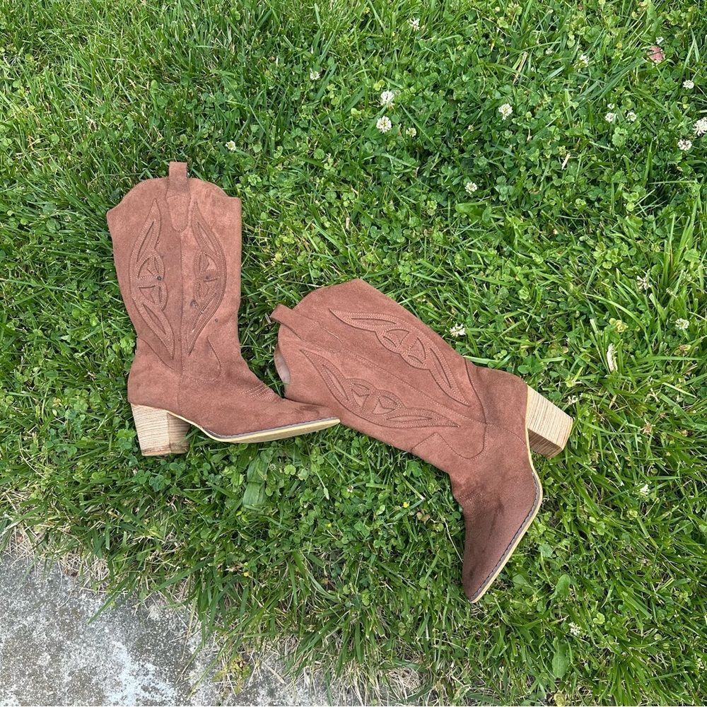 Rustic Tan Suede Heeled Boots
